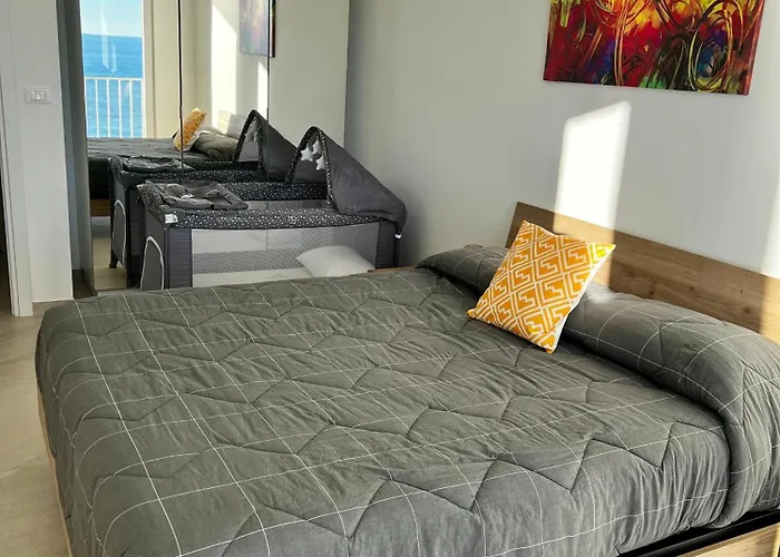 La Luna Sul Mare * Vallecrosia