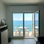 La Luna Sul Mare