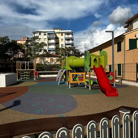 La Luna Sul Mare 瓦莱克罗夏